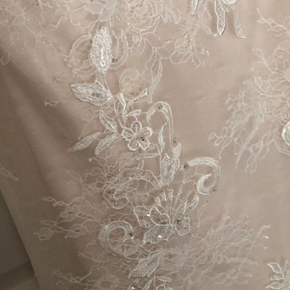 Alfred Angelo Bridal Gown - Picture 2 of 6
